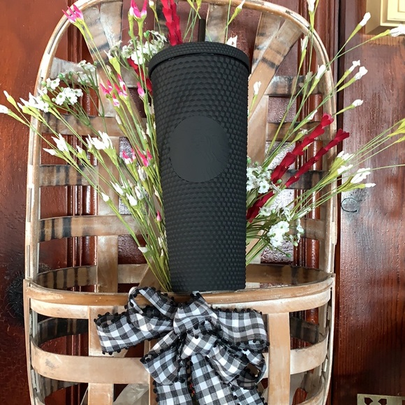 Starbucks Matte black studded Venti cold cup. Starbucks flat black studded cup - Picture 3 of 12